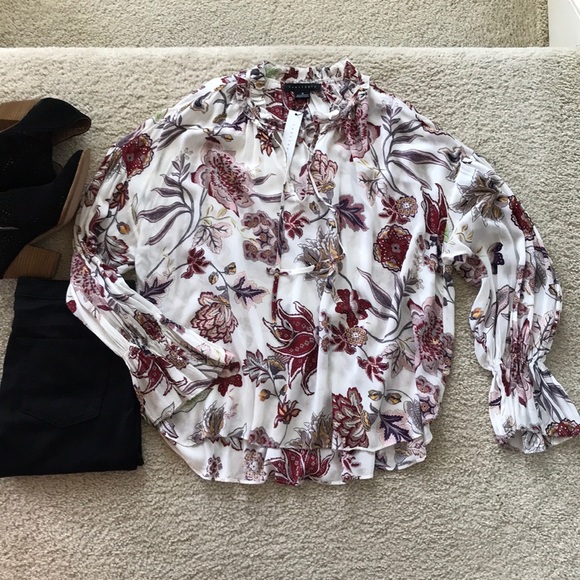 Sanctuary Smocked Blouse in Prairie Days - Picture 2 of 8